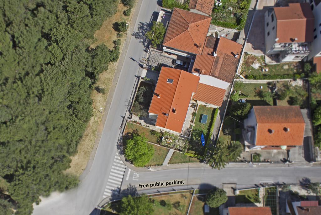 Apartment Mir Pula Exterior foto